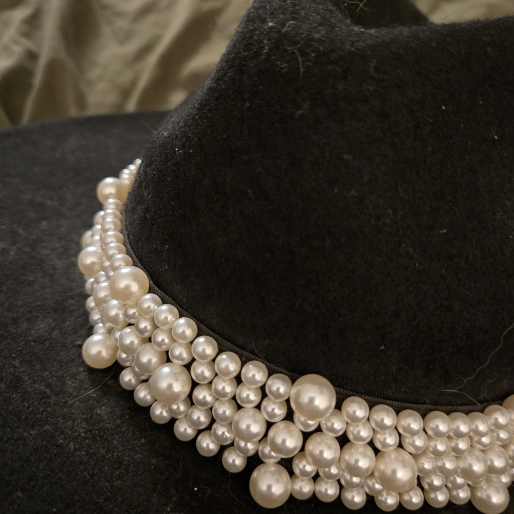 Elegant Pearl-Embellished Black Hat